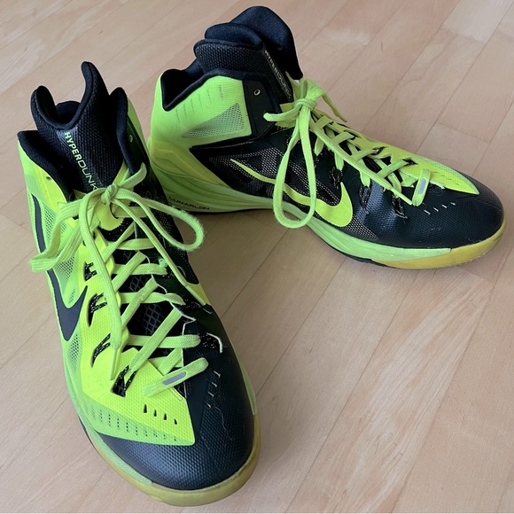 Nike Hyperdunk 2014 Volt / Black Sneakers - Picture 5 of 16